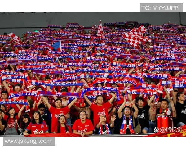 足球明星转会盛宴揭幕球迷热议新赛季阵容变动与未来前景