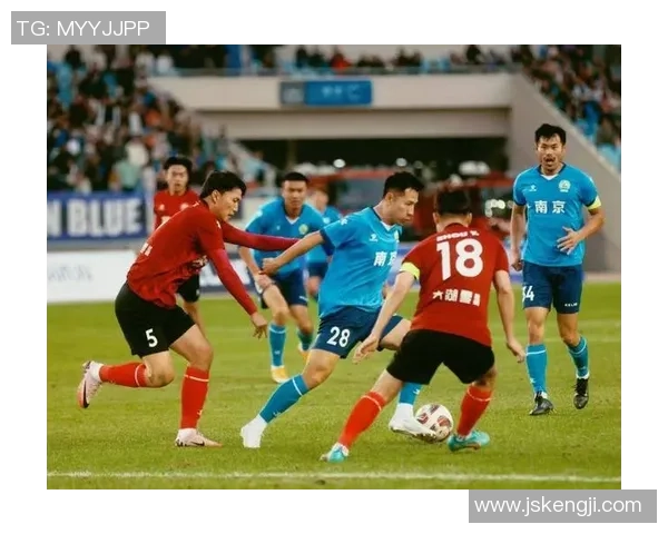 南京足球队团队协作探讨：如何在赛场上实现默契与胜利