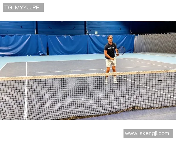 王强独家分享网球心得与技巧助你提升球技的秘诀与经验总结