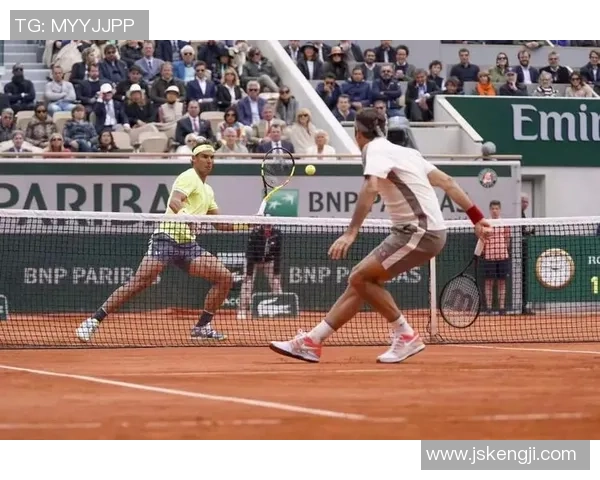 赛后分析:西安网球队与广州网球队的战术对决与启示 赛后分析:西安网球队与广州网球队的战术对决与启示