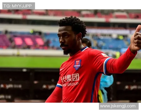 重庆足球队的节奏与魅力探讨：聚焦球队发展与球迷热情